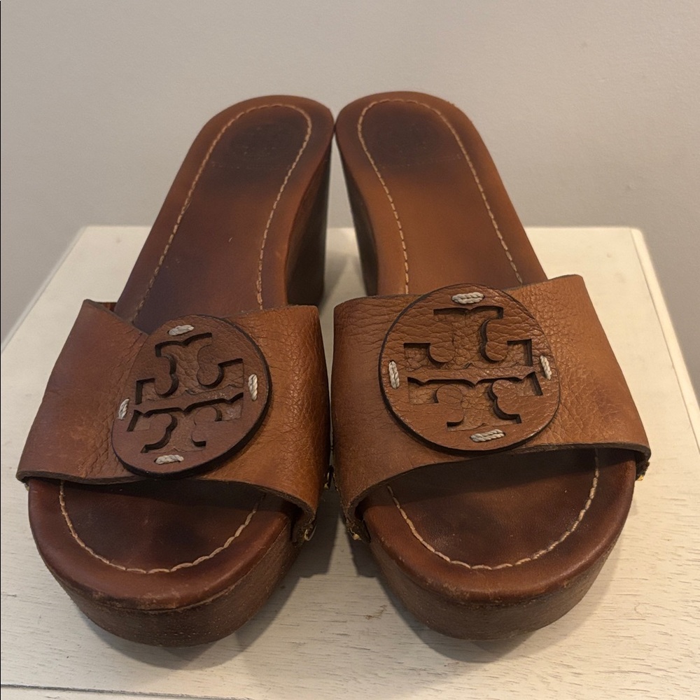 🤩 Modern VTG Tory Burch Leather Clog Wedge Sandals - Camel - Picture 5 of 13